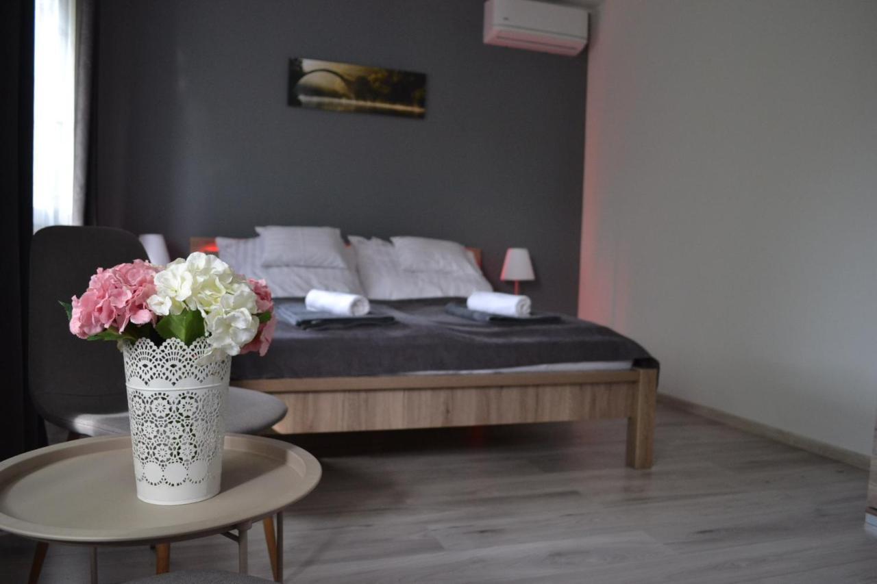 Fonix Design Rooms Debrecen Exterior foto